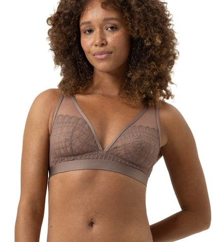 Mey Triangel-BH Poetry Temptation