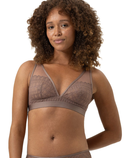 Mey Triangel-BH Poetry Temptation