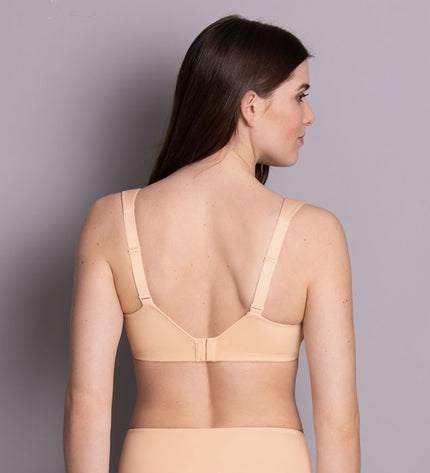 Reggiseno comfort senza ferretto Rosa Faia Lucia, colore cipria chiaro.