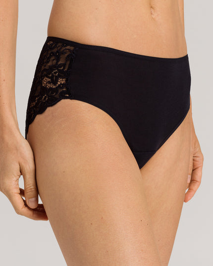 Hanro Midi Slip Moments