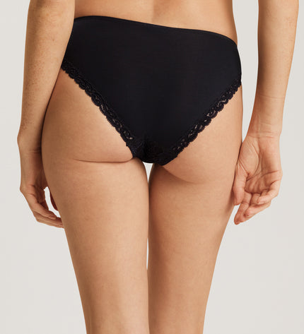 Hanro Mini Slip Moments