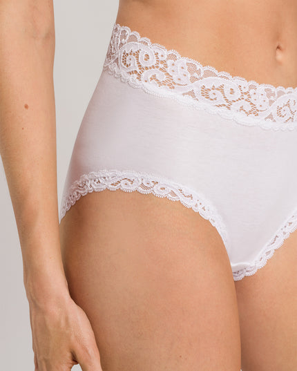 Hanro Maxi Slip Moments