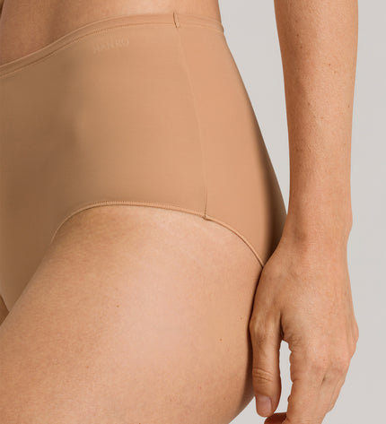 Hanro maxi Slip Allure