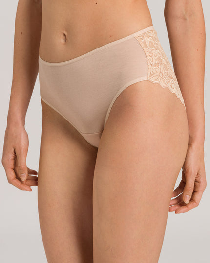 Hanro Midi Slip Moments