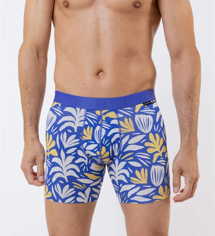 Loïc Henry Boxer Klein blau gelb Vorderansicht am Model