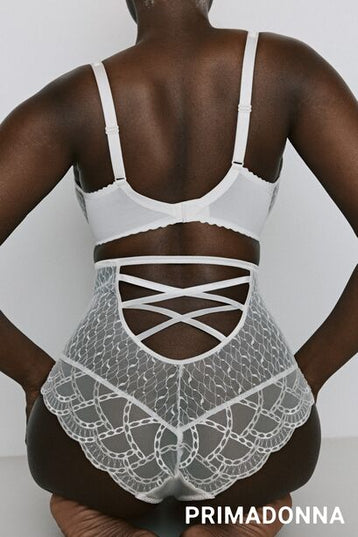 Primadonna Exklusiv Slip mit Schnürung Naica natur