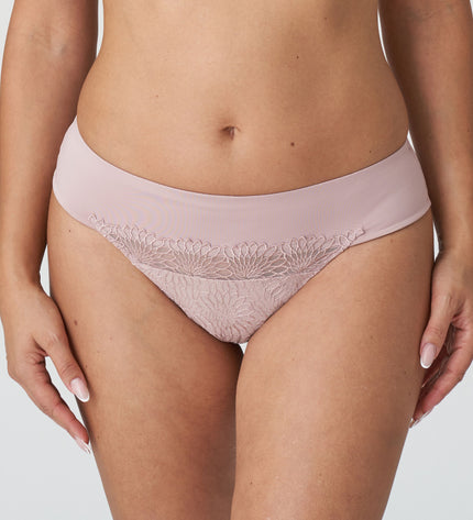 Prima Donna String Sophora boisderose