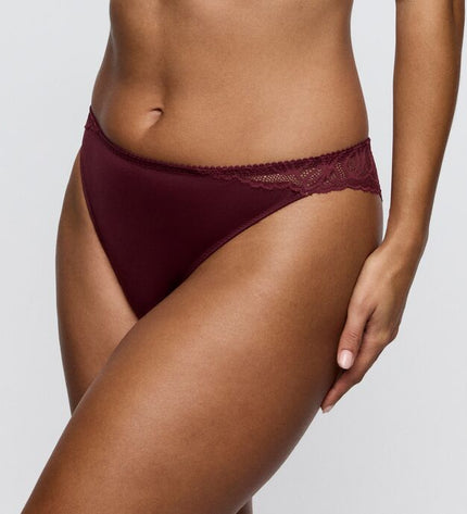 Prima Donna String Salerno evening red