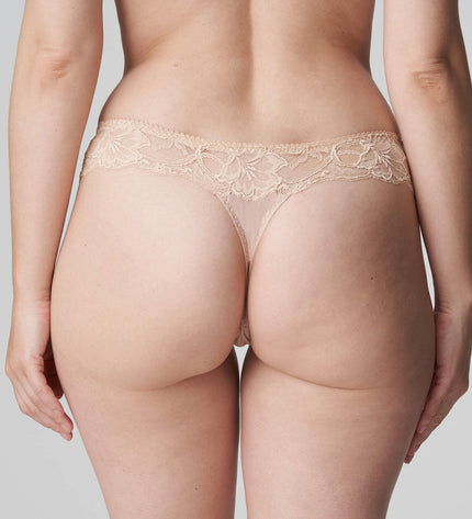 prima-donna-madison-string-caffe_2