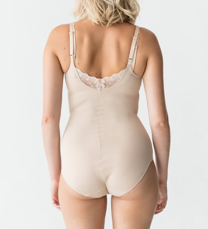 46-primadonna-twist-a-la-folie-shapewaer-body-caffe_3